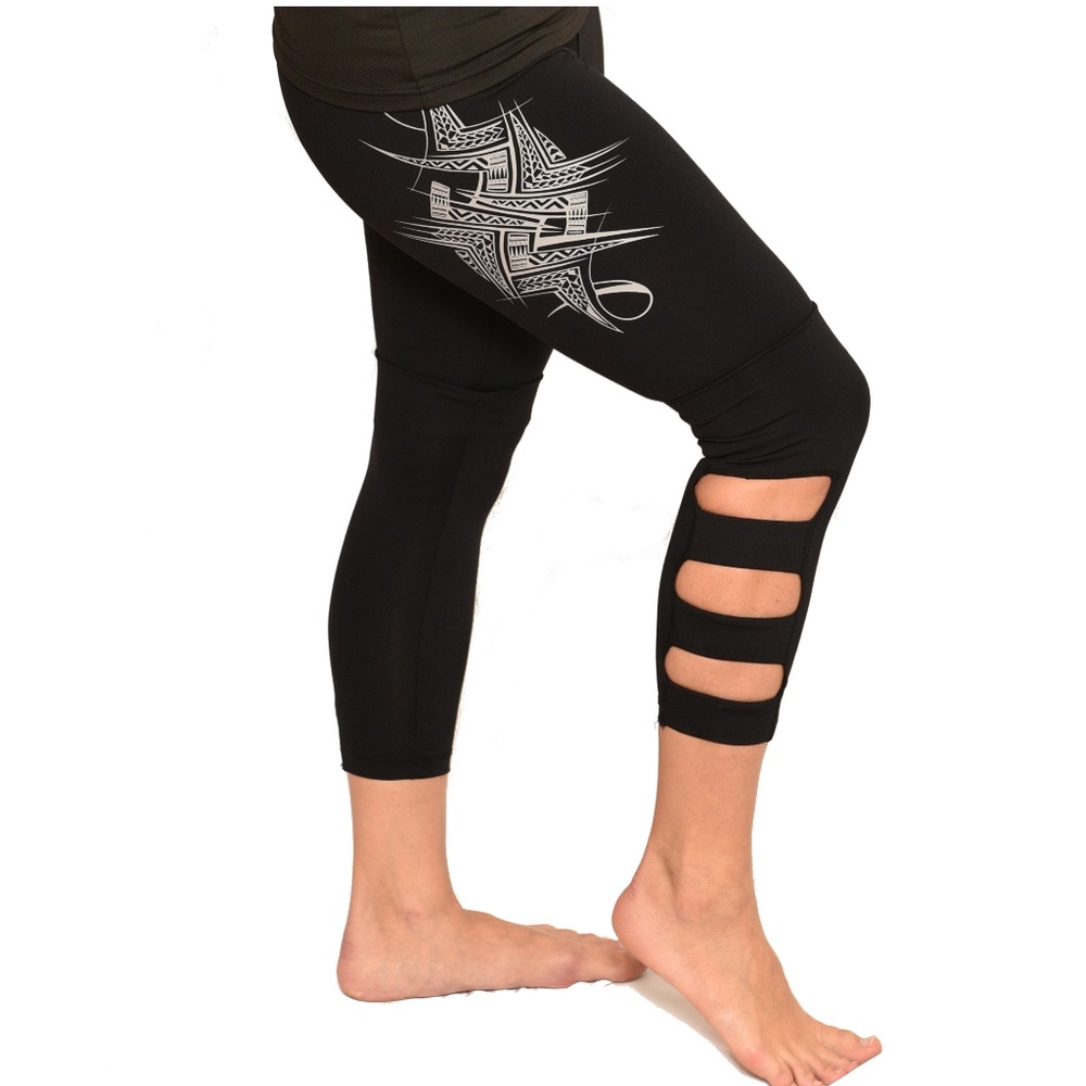 Ori Active Samoan Polynesian Tattoo Capri Pants
